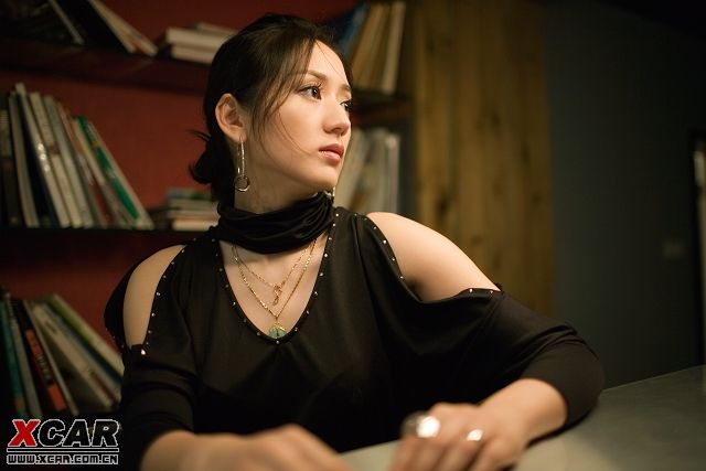 亚洲精品少妇高清30P:05-18-21-24-25-45W：31,关于亚洲精品少妇高清影像的探索与赏析（标题）