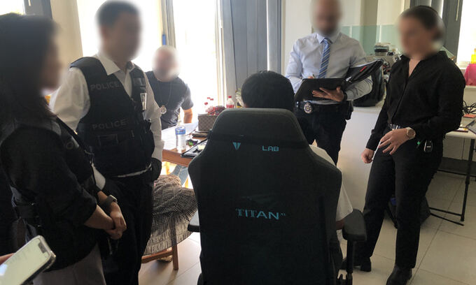 末成年女AV片一区二区丫:01-05-09-21-27-30Q：18,关于未成年女性与在线视频内容的警示性文章