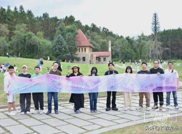 人人爽人人爽人人爽人人片AV:03-06-15-28-40-48M：44,探索数字世界，人人爽与多媒体时代的影像语言
