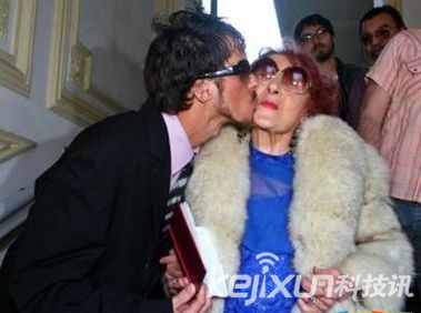 人妻老妇乱子伦精品无码专区:14-26-27-34-40-44J：18,探索人妻老妇乱子伦精品的无码专区