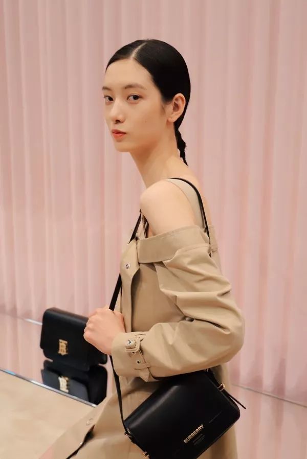 国产麻豆 9l 精品三级站:15-17-18-29-31-49Q：48,国产麻豆与精品三级站，探索中国时尚产业的独特魅力