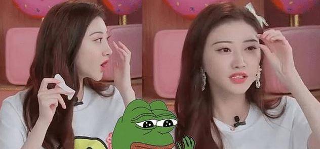 播放少妇的奶头出奶水的毛片:17-20-24-30-32-49G：46,色情内容是不合法的，违反我国相关的法律法规。我们应该遵守法律和道德准则，远离色情内容。如果您有其他有益身心的娱乐需求，可以寻找一些正规的平台或文化活动，例如观看电影、参加体育运动，以丰富您的生活。