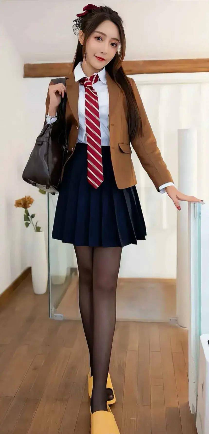亚洲制服丝袜无码AV在线:21-27-28-30-37-49A：16,探索亚洲制服丝袜文化，从在线视频到时尚趋势的多元解读（21-27-28-30-37-49A）
