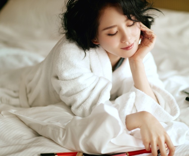 人妻精品久久无码专区精东影业:04-17-23-29-31-42T：37,探索人妻精品影视世界，精东影业的无码专区深度解析（日期，XXXX年XX月XX日至XX月XX日）