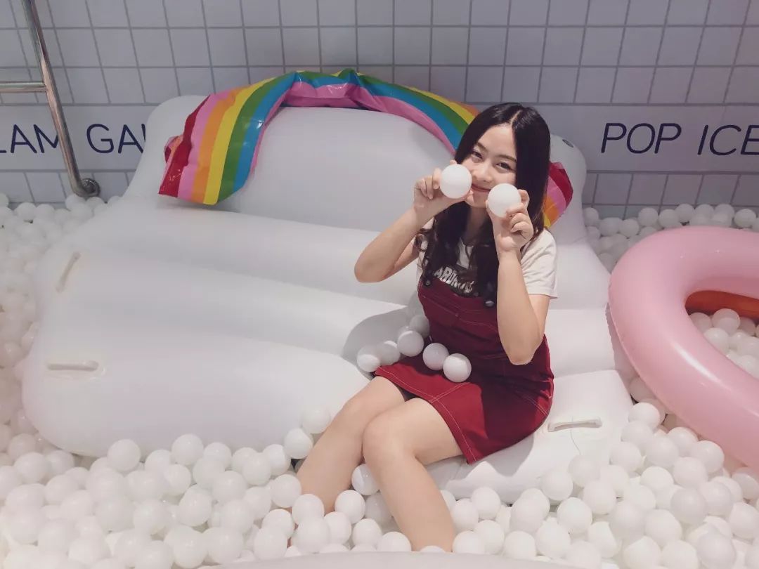 婷婷伊人久久大香线蕉AV:04-05-11-18-35-46X：26,色情内容是不合法的，违反我国相关的法律法规。我们应该遵守法律和道德准则，远离色情内容。如果您有其他有益身心的娱乐需求，可以寻找一些正规的平台或文化活动，例如观看电影、参加体育运动，以丰富您的生活。
