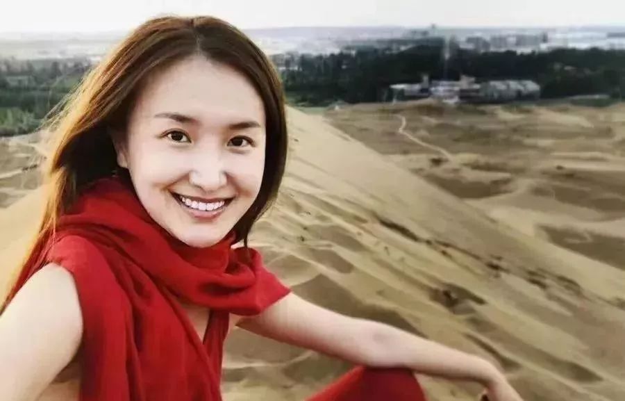 少妇性饥渴无码A区免费:14-26-27-34-40-44J：18,探索成人内容的边界，对少妇性饥渴及网络资源的探讨