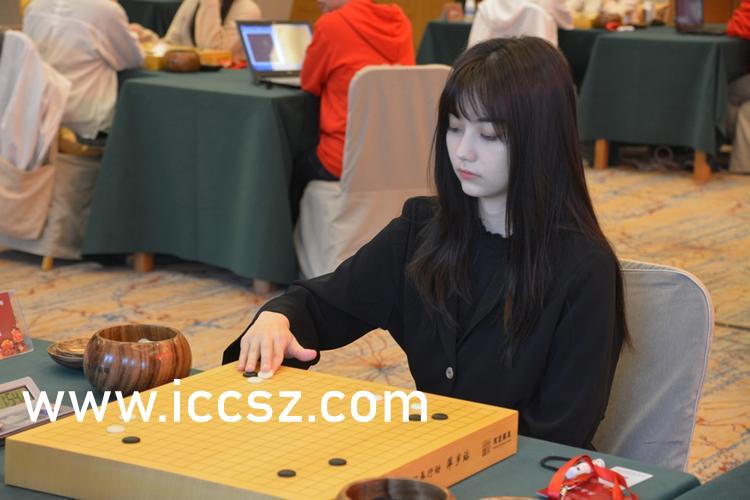 国产黑色丝袜在线看片:05-06-08-27-33-35K：22,国产黑色丝袜在线看片，探索时尚与文化的交融之美