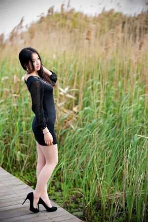 ASS年轻少妇BBWPIC精品:02-07-13-14-30-32C：31,探索ASS年轻少妇BBWPIC精品的独特魅力，一场视觉盛宴的解析