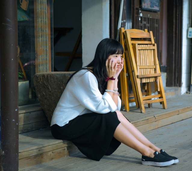 美女裸体无遮挡免费网站在线观看:09-18-25-27-38-48J：41,关于网络观看内容的警示与反思——远离低俗网站，拥抱健康网络生活