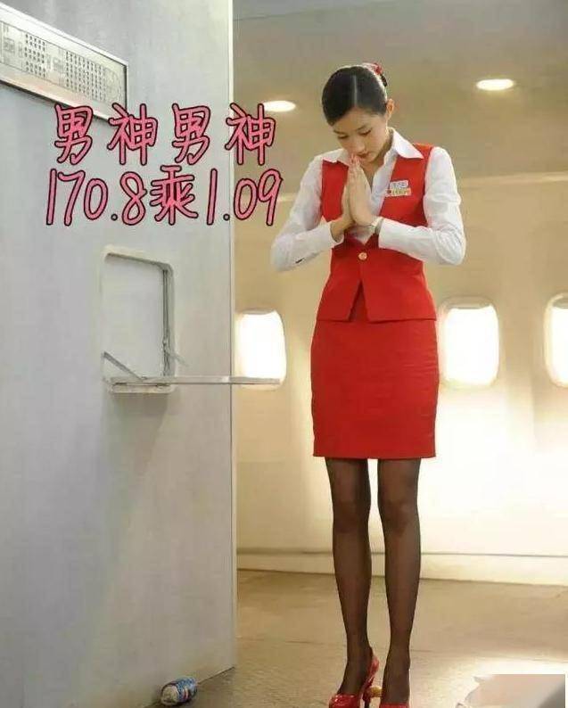 黑色极品jk撕破丝袜自慰喷白浆:10-21-29-30-42-48E：35,黑色极品jk的魅力，丝袜下的自慰与情感释放
