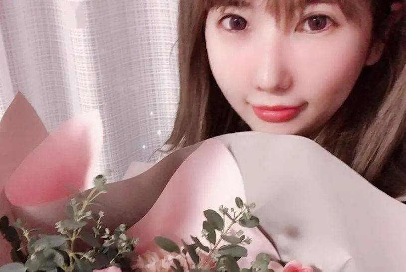 黄澄澄