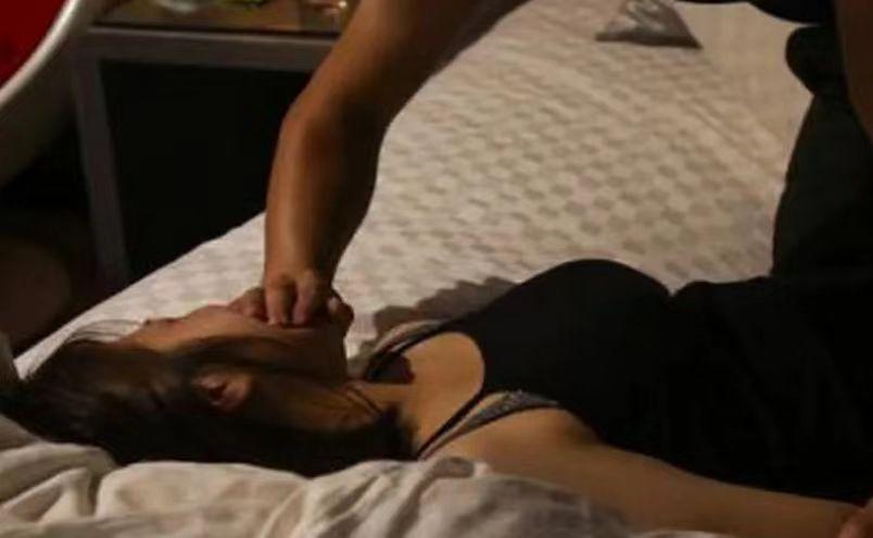 善良的人妻被水电工侵犯的后果:21-22-28-42-45-49Y：08,善良的人妻遭遇水电工侵犯的严重后果，深度解析事件背后的问题（21-28）与后续影响（29-49）以及反思（Y，08）